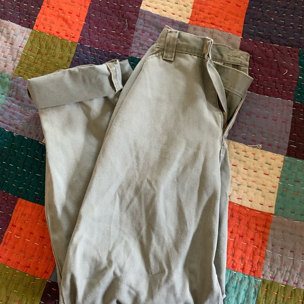 khaki pants